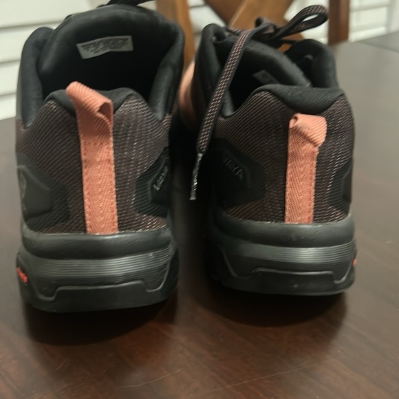 Salomon VAYA Gore-TEX Hiking Shoe Women’s Size 9.5 - Picture 3 of 16